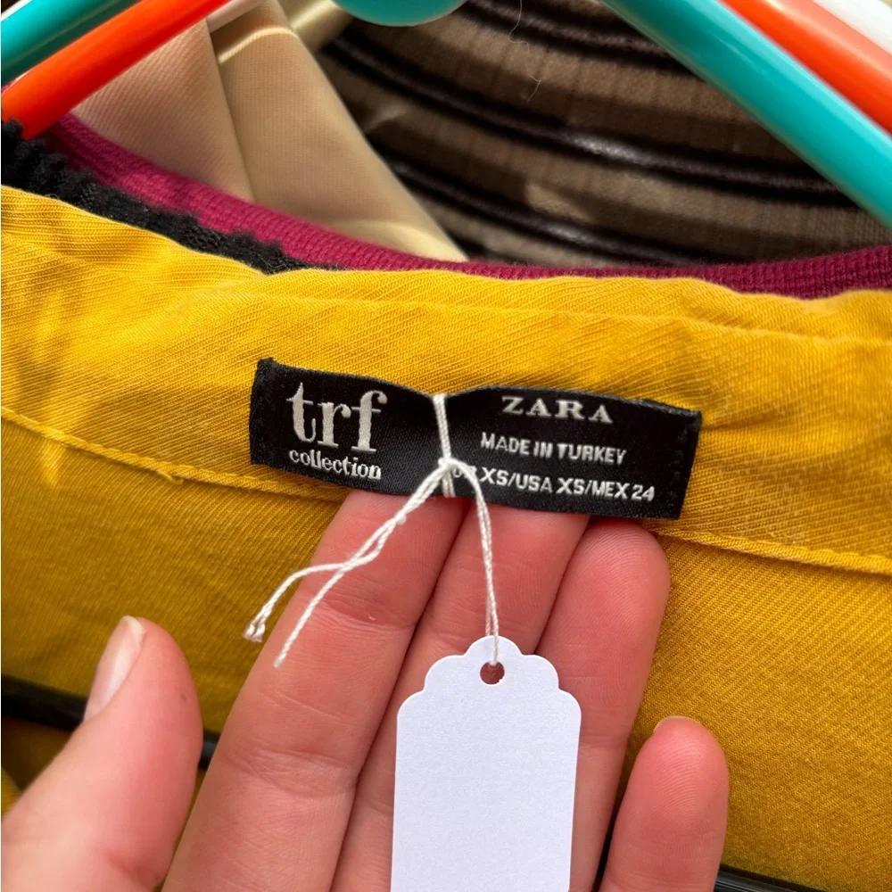 Zara Mustard Button-Up Top - Picture 3 of 3